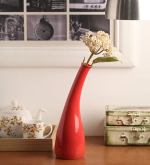Glazed ceramic curve vase