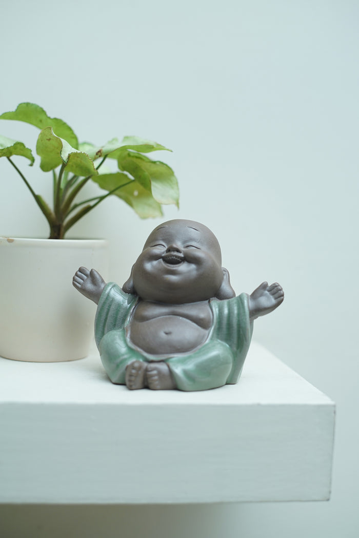 Welcoming laughing Buddha