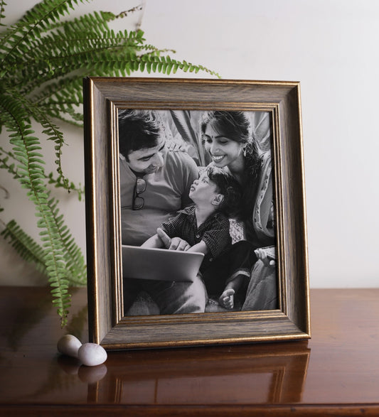 Wooden Frame With Border Lining