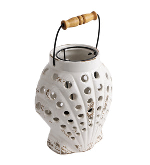 Shell shaped ceramic candle holder