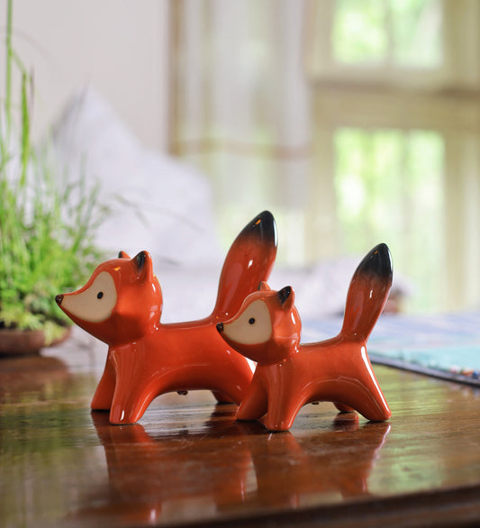 Pair Of Fox Ceramic Décor