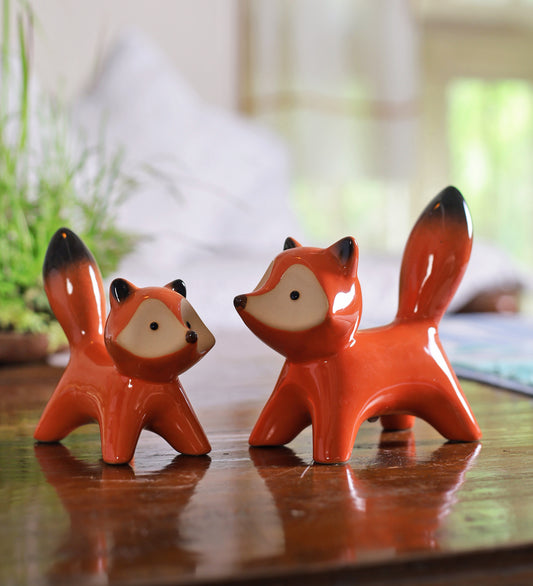 Pair Of Fox Ceramic Décor