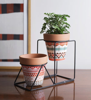 Pot holder with stand and pots